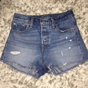Levi’s wedge fit shorts